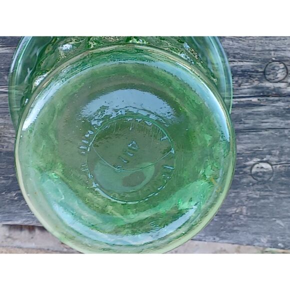 Vintage E.O. Brody Co. 1960s Emerald Green Crinkle Glass EAPG Flower Pot Vase - Picture 5 of 11